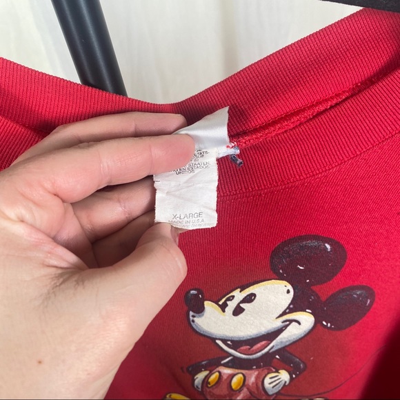 Vintage Mickey Disney store sweatshirt crew neck vintage red Mickey Mouse crew - Picture 3 of 8